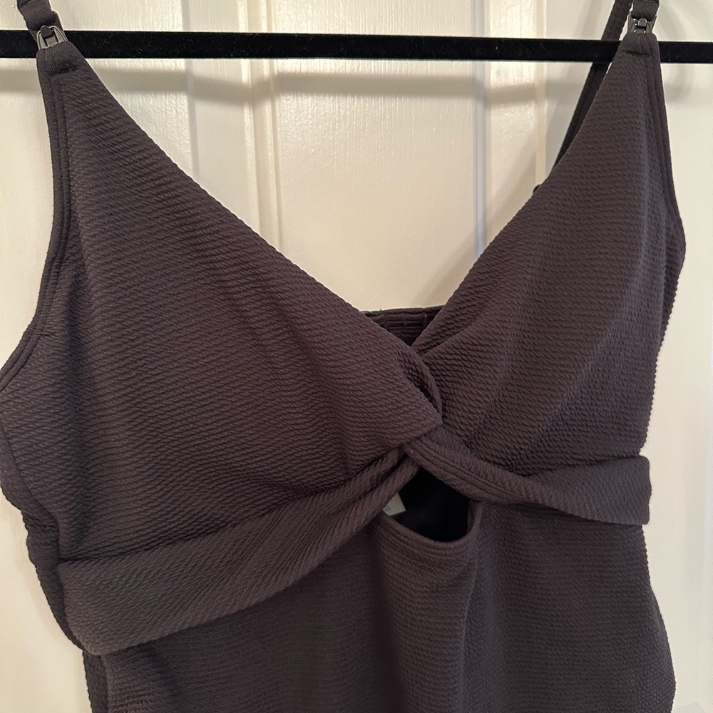 Old Navy maternity tankini top, large - Picture 5 of 5